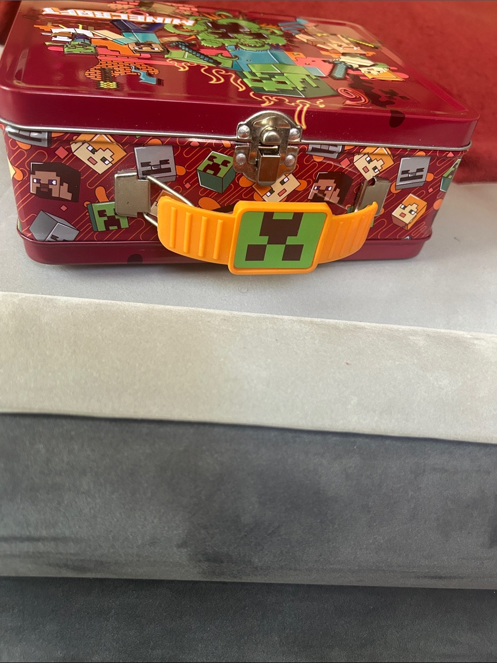 Minecraft lunch box - Picture 2 of 2